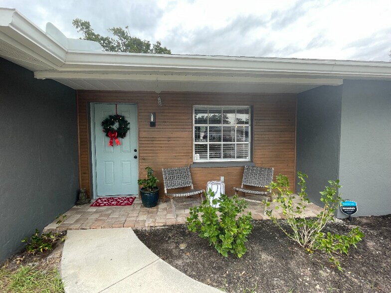 Building Photo - 3441 Fairview Dr