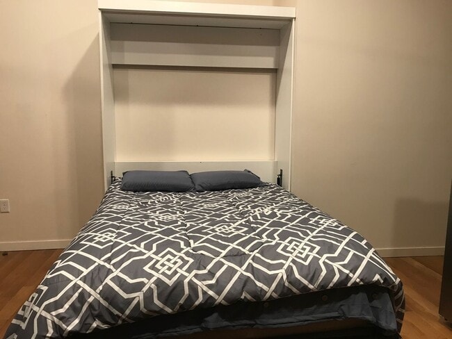 Building Photo - Bright Studio at Turner Hall