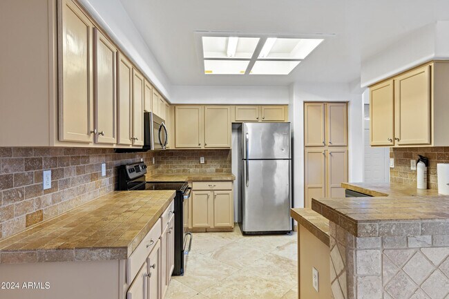 Building Photo - 7223 E Kramer St