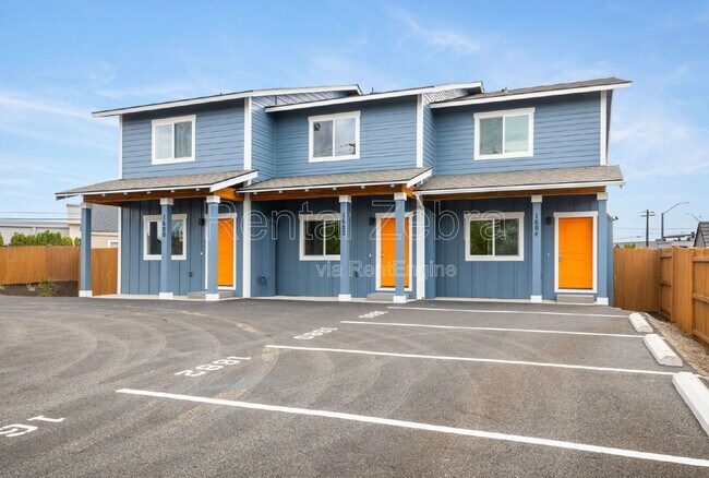 Building Photo - 1682 SW Salmon Ave