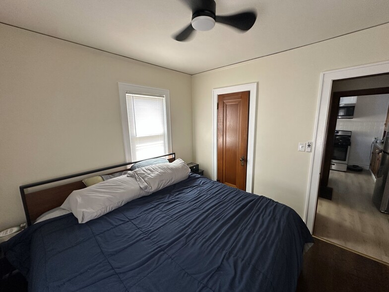 Bedroom - 3839 24th Ave S