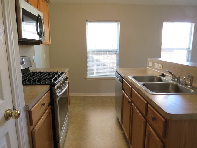 Building Photo - For Lease | 3 Bed, 2 Bath | 1,066 Sq Ft | Beer Creek Meadows|