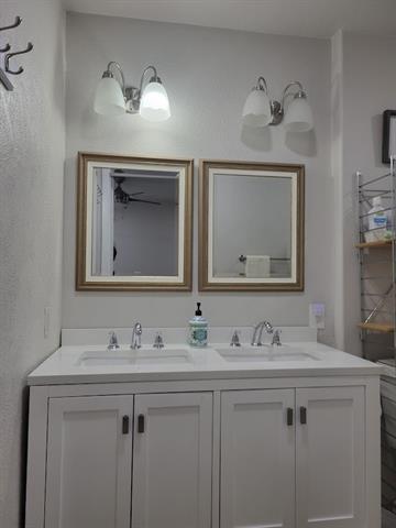 Building Photo - 5526 Excalibur Dr