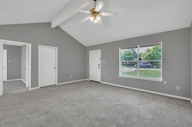 Building Photo - 16245 Sun View Ln