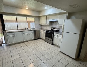 Building Photo - 2006 Quail Valley E Dr