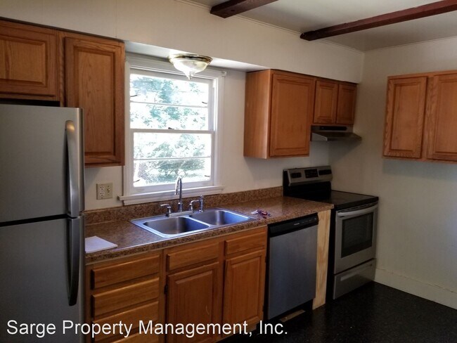 Building Photo - 4 br, 2 bath House - 517 S Mitchell St