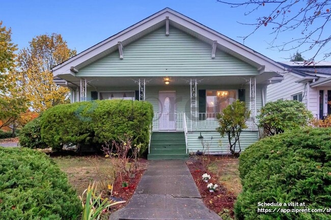 Building Photo - 902 N 77th St