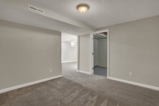 Building Photo - Westside Gem! 4 Beds, 3 Baths, Over 2,500 ...