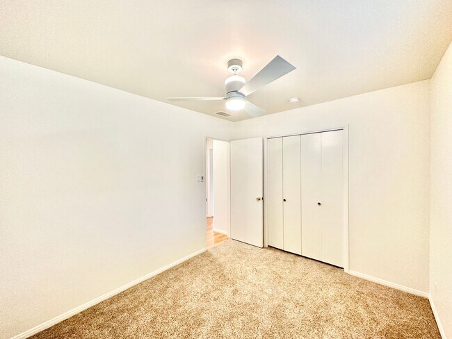 Building Photo - Light, Bright, and Recently Updated, this ...