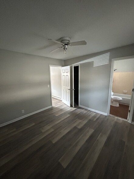 Building Photo - 276 White Bridge Pike