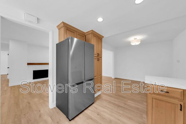 Building Photo - 216 Joaquin Dr