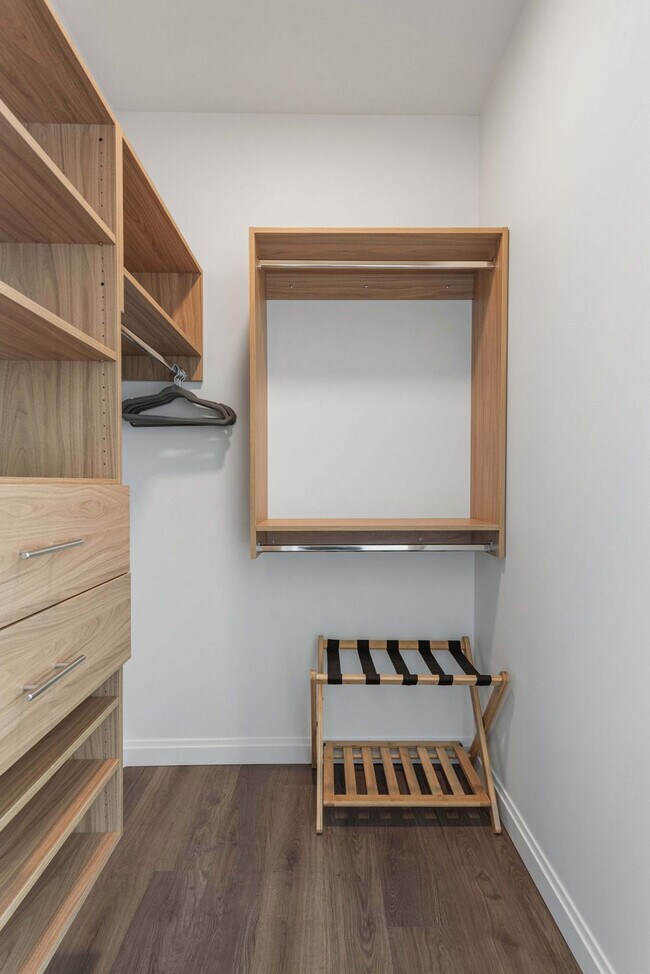 Building Photo - 1000 S Michigan Ave