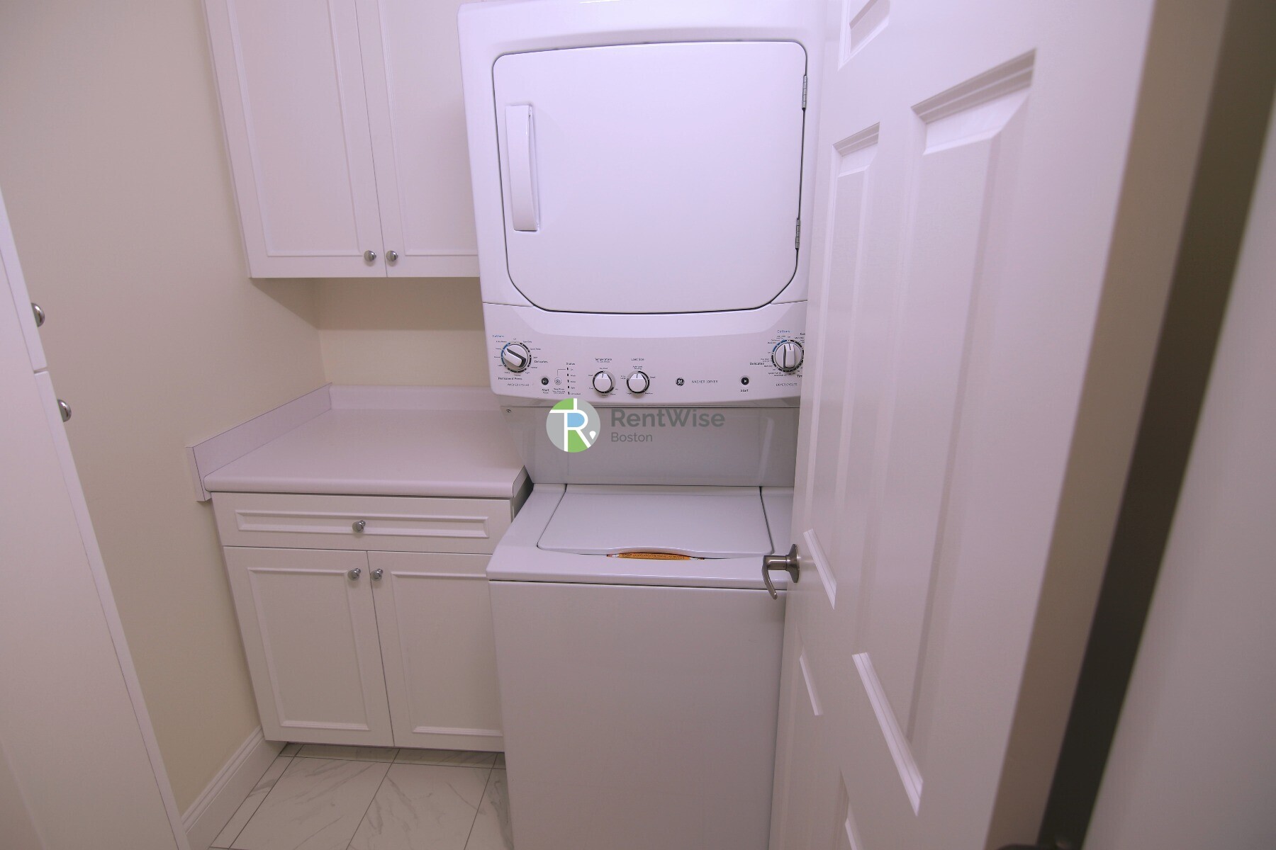 Building Photo - 15 Langdon St