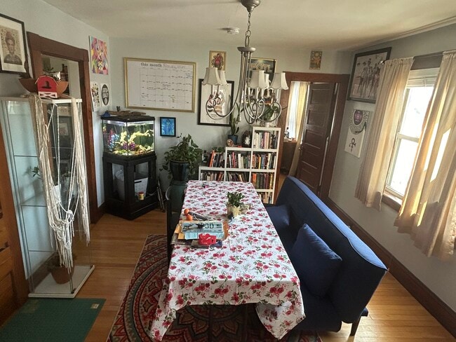 Building Photo - 133 Brook St