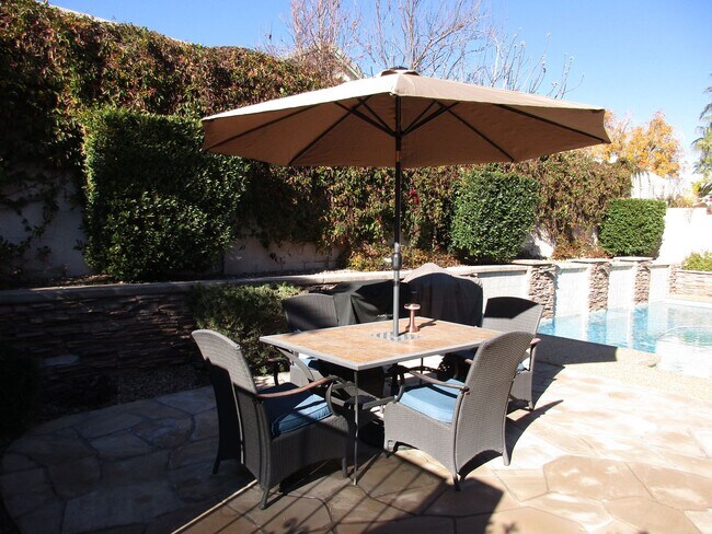 Building Photo - Taylorville Street