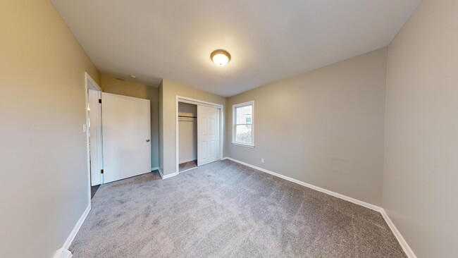 Building Photo - Jefferson Area - 3 Bedroom Single Family Home (between Lorain and Triskett)