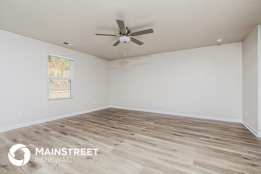 Building Photo - 135 Shallow Dr