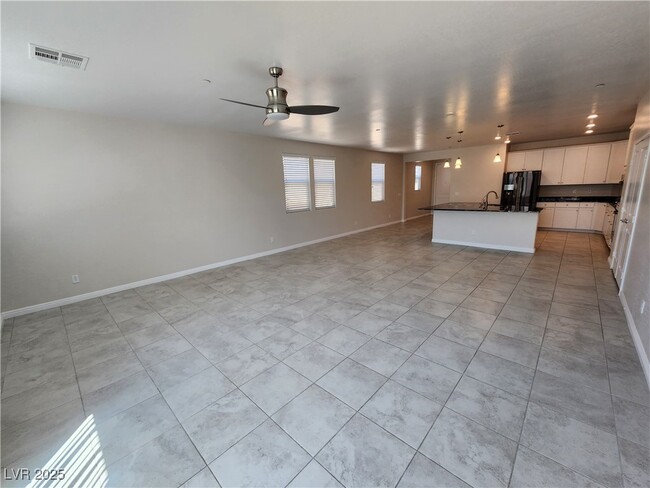 Building Photo - 2491 Venarotta St