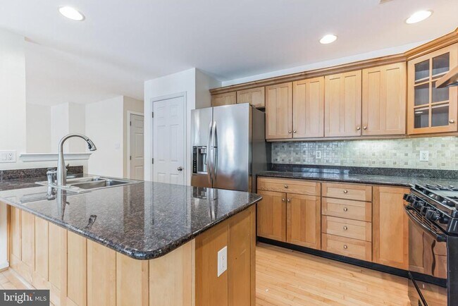 Building Photo - 4 Hogan Way