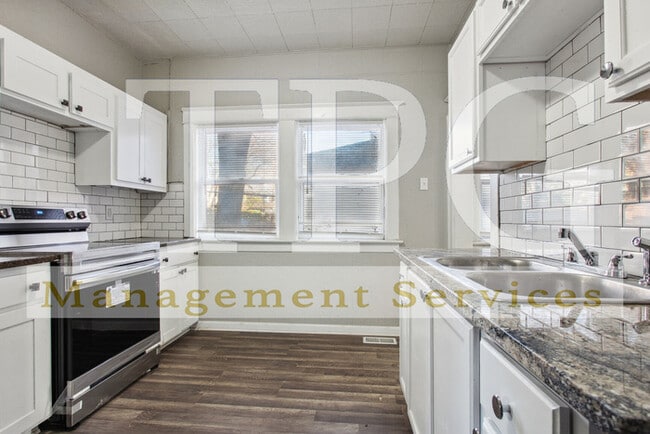 Building Photo - Beautiful, Updated Historic Home in KCMO