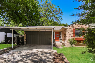 Building Photo - Updated 3 Bedroom Dallas Home