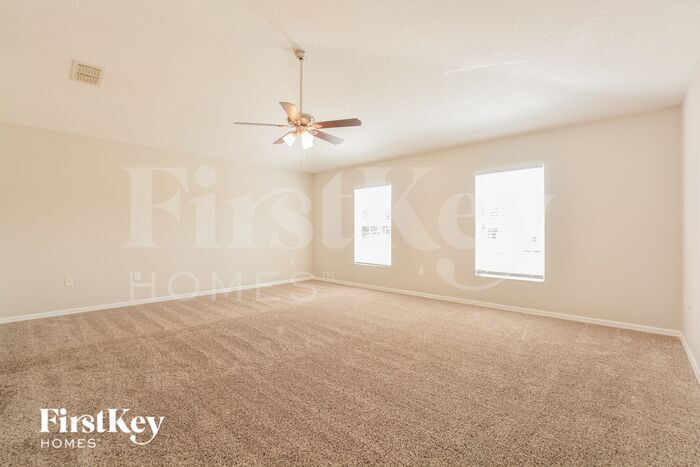 Building Photo - 31845 Sunpark Cir