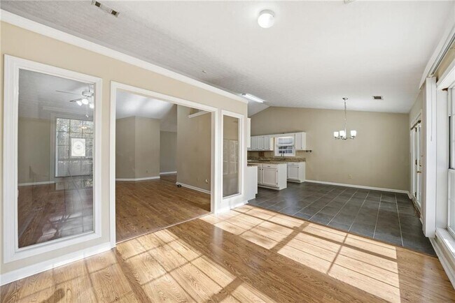 Building Photo - 3070 Bugle Dr