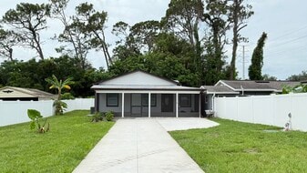 Building Photo - 37542 Eiland Blvd