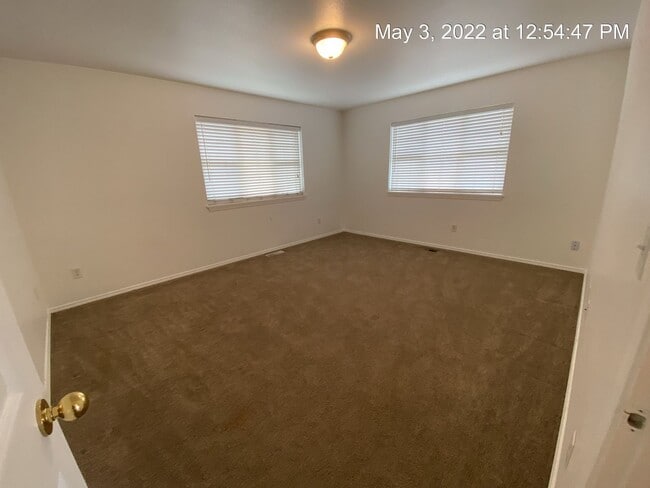 Building Photo - Beautiful Spacious House- Near Harvest Creek!