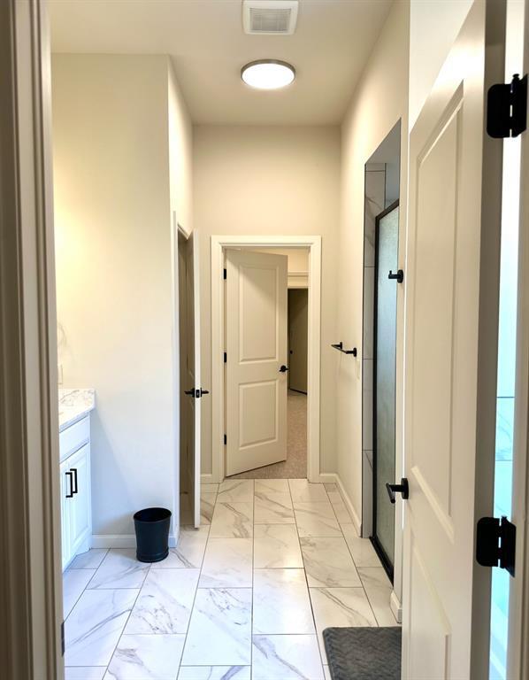 Building Photo - 812 Fox Hollow Dr