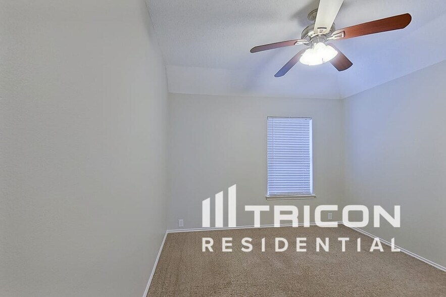 Building Photo - 4733 Grant Park Ave