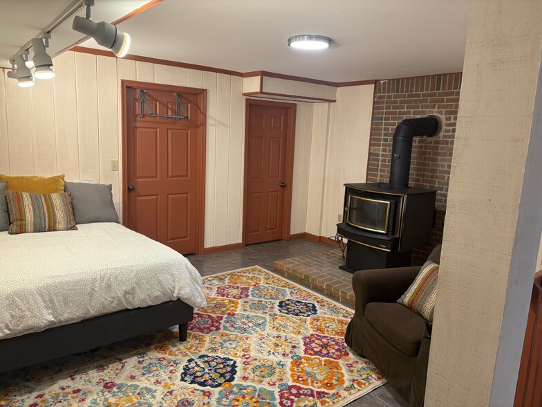 Bedroom - 2806 Park Mills Rd