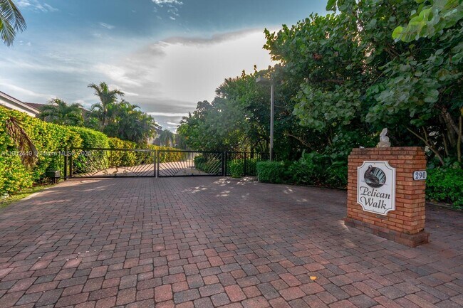 Building Photo - 290 Celestial Way