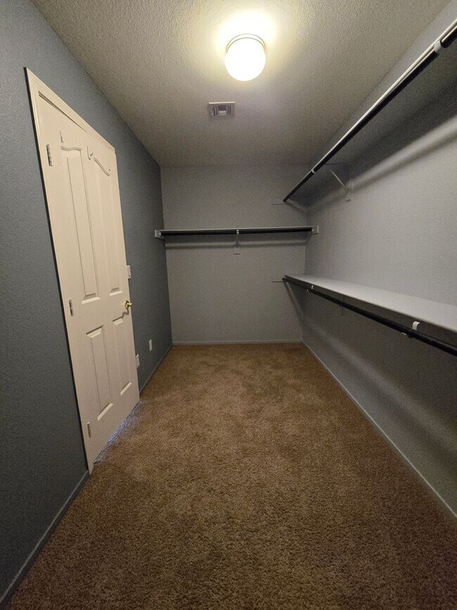 Building Photo - Don’t wait for summer, your pool home is ready now!!! 4 Bedroom, NW Las Vegas