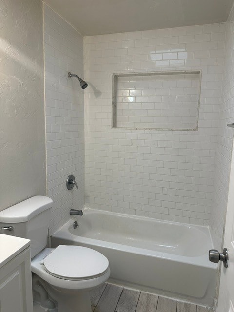 Building Photo - 2111 E Sunland Vista