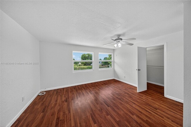 Building Photo - 301 Bonaventure Blvd