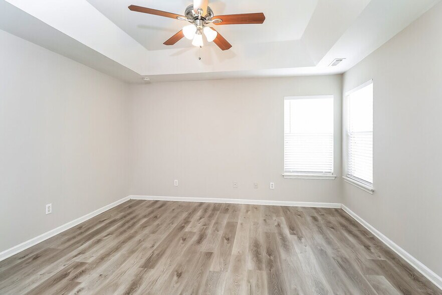 Building Photo - 8703 Bodkin Ct