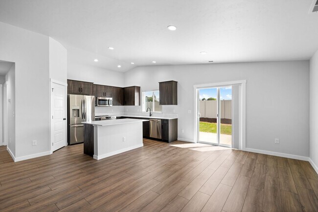 Building Photo - New Meridian Home with Vaulted Great Room and Extra Garage Space