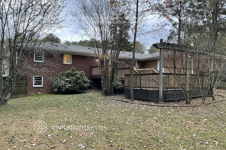 Building Photo - 1321 Laura Ln