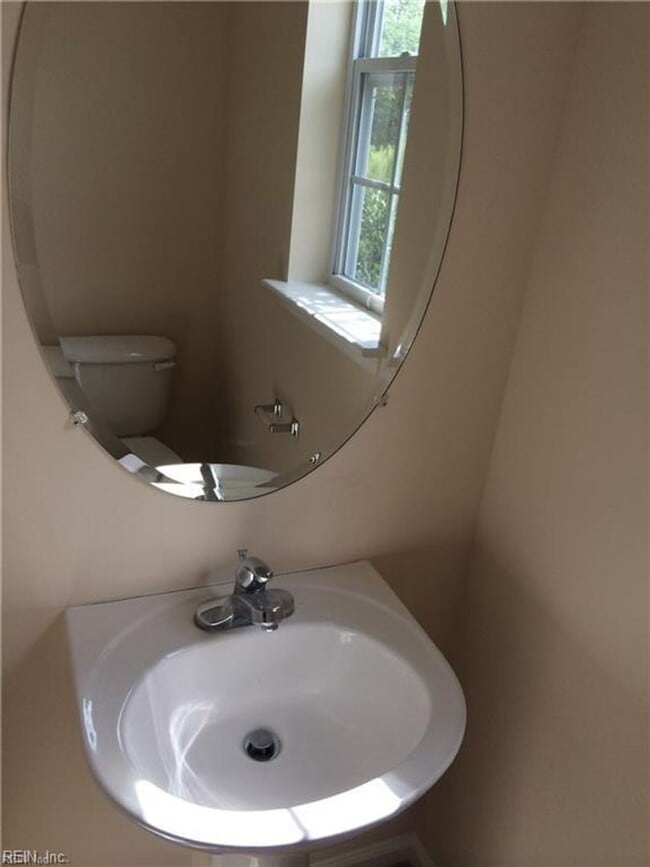 Building Photo - 604 Teton Cir