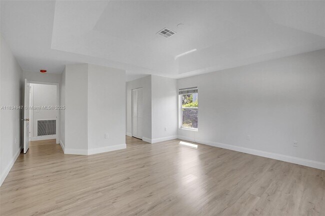 Building Photo - 1574 NW 103rd Terrace