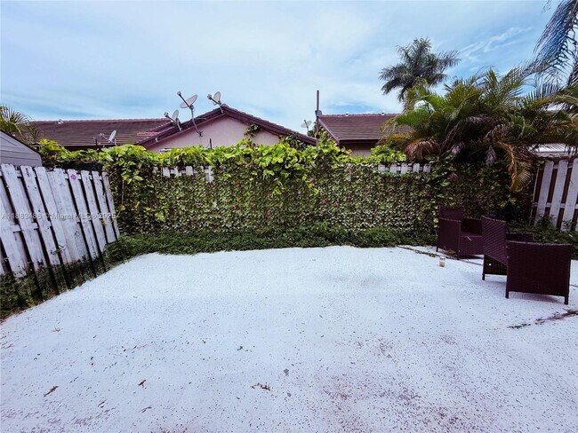 Building Photo - 8431 NW 188th Terrace
