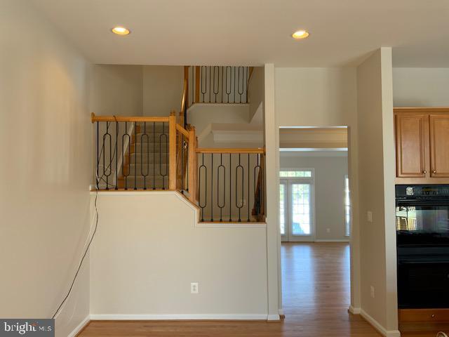 Building Photo - 22004 Avonworth Square