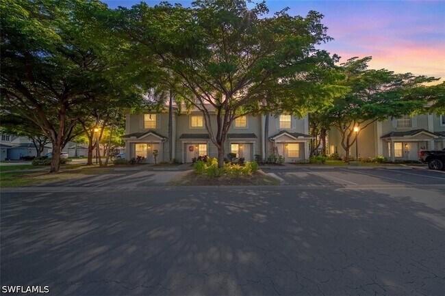 Building Photo - 10039 Poppy Hill Dr