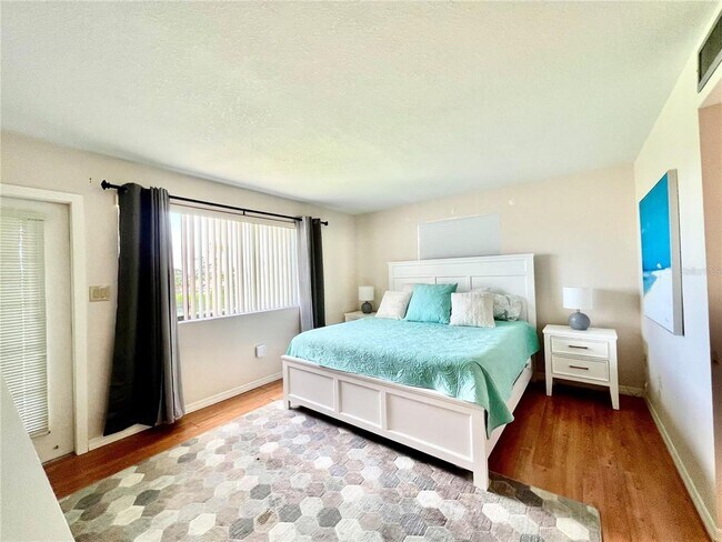Building Photo - 801 Islamorada Blvd