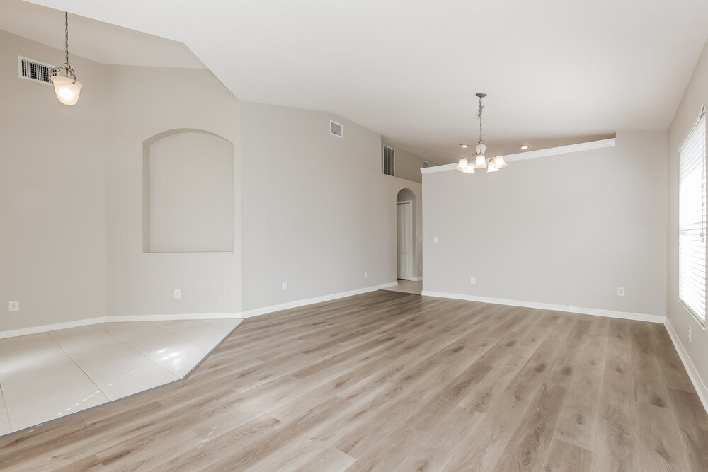 Building Photo - 31343 Heatherstone Dr