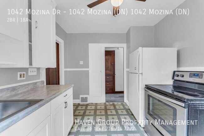 Building Photo - 1042 Mozina Dr