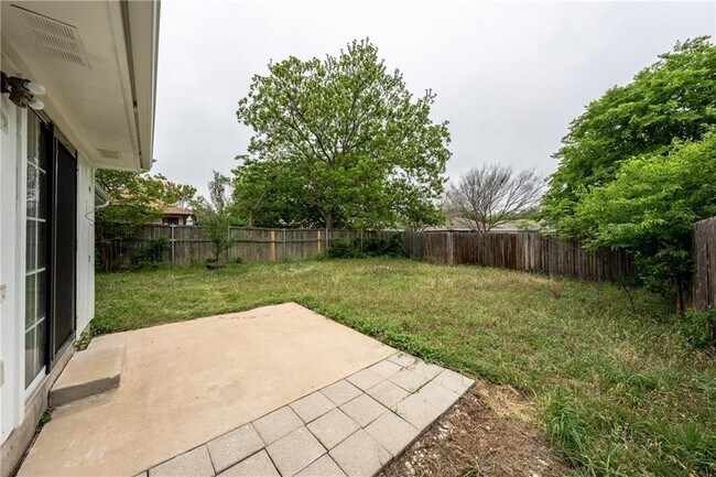 Building Photo - 1607 Greening Way