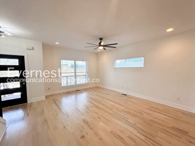 Building Photo - 427 Toney Rd