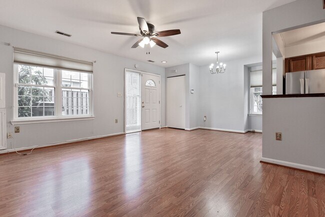 Building Photo - 48 Avonshire Ct